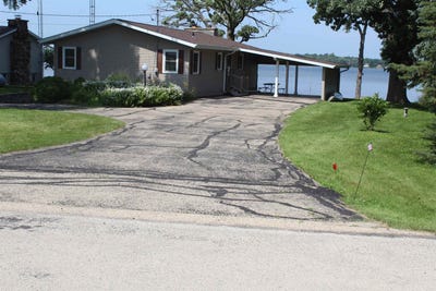 /international/us/n8238-stoney-point-road-beaver-dam-wi-110100968480/