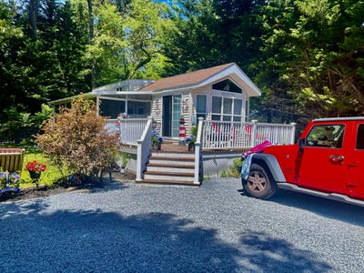 /international/us/185-cotuit-road-sandwich-ma-110104088353/