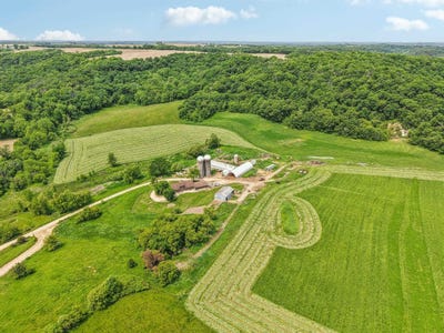 /international/us/4956-county-road-k-blue-mounds-wi-110098499643/