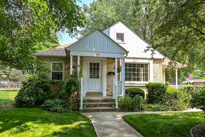 /international/us/3942-s-hately-ave-saint-francis-wi-110101462615/?lang=en