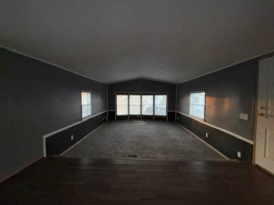 /international/us/129-10th-street-west-coal-valley-il-110107686455/