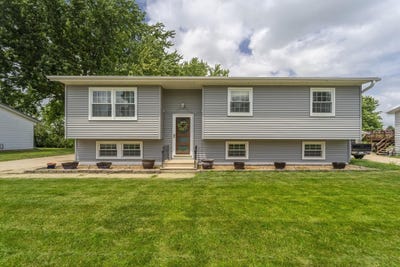 /international/us/2304-nw-3rd-avenue-waverly-ia-110109169046/