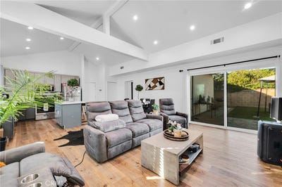 /international/us/6118-ethel-avenue-valley-glen-ca-110105256530/