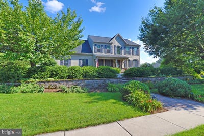 /international/us/14-crimson-lane-lititz-pa-110100895698/