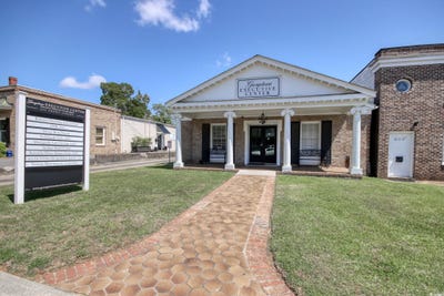/international/us/604-front-st-georgetown-sc-110108228139/