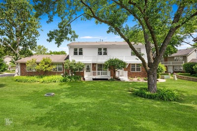 /international/us/322-fairchild-court-bloomingdale-il-110108627447/