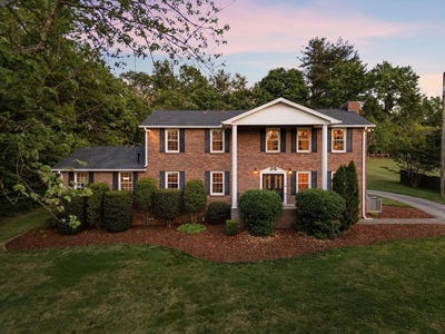 /international/us/701-edmondson-pike-brentwood-tn-110108754642/