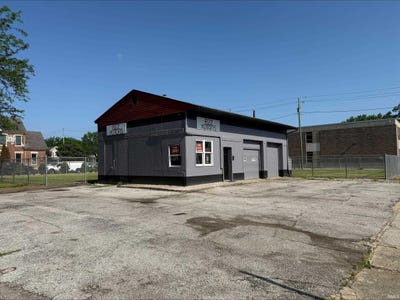 /international/us/1502-w-main-street-fort-wayne-in-110108717511/
