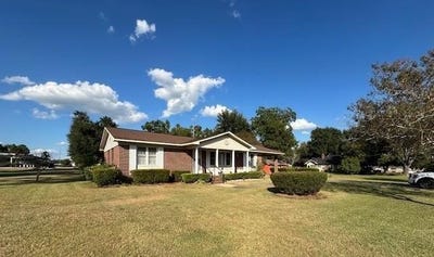 /international/us/1806-manning-drive-vidalia-ga-110102499480/
