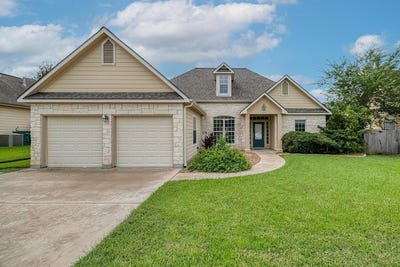 /international/us/365-rose-mayer-loop-la-grange-tx-110100809496/