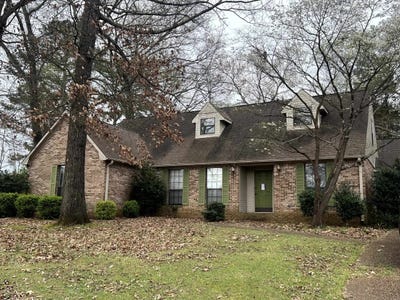 /international/us/1903-beechwood-cir-florence-al-110108266180/