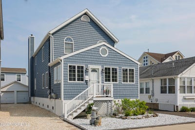 /international/us/3-watson-place-manasquan-nj-110100165348/