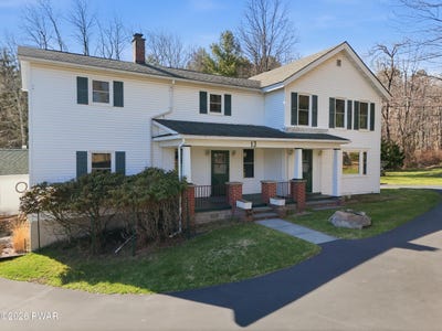 /international/us/13-rocky-view-drive-hawley-pa-110106730941/