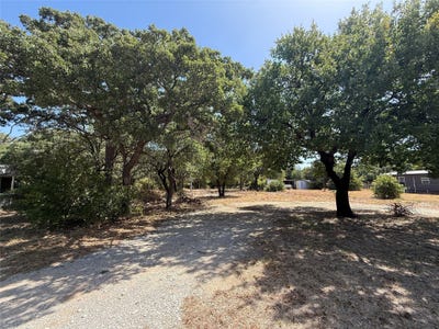 /international/us/725-greenbriar-drive-clyde-tx-110119930683/