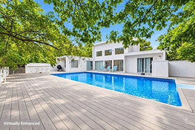 /international/us/23-deerfield-way-quogue-ny-110119538678/