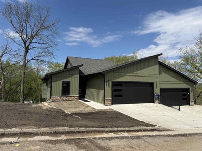 /international/us/225-whitetail-lane-deerfield-wi-110100044454/