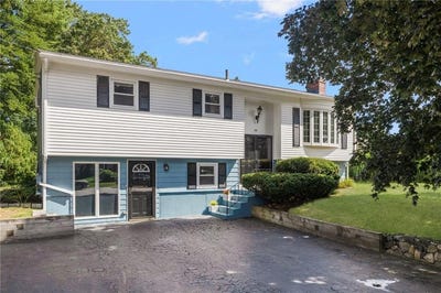 /international/us/30-birchwood-lane-west-warwick-ri-110101231901/