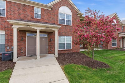 /international/us/21876-aberdeen-drive-macomb-twp-mi-110107754266/