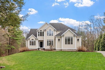 /international/us/228-devonshire-way-lancaster-ma-110107656058/