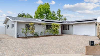 /international/us/7015-charrick-place-tujunga-ca-110108378969/