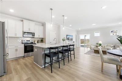 /international/us/302-goldberry-lane-lot-91-jamestown-nc-110107634197/
