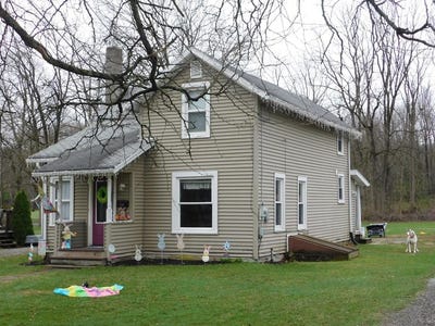 /international/us/114-summit-street-sayre-pa-110107034075/
