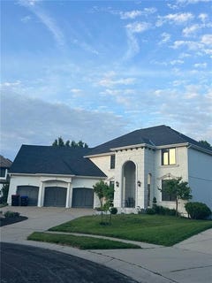 /international/us/12805-maple-street-overland-park-ks-110108062564/