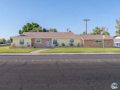 /international/us/1296-ross-ave-el-centro-ca-110108341760/