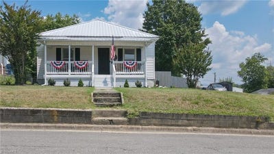 /international/us/704-e-haymore-street-mount-airy-nc-110100848494/?lang=it
