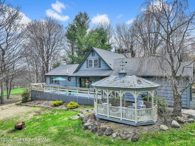 /international/us/33-rock-ridge-road-lake-harmony-pa-110107381885/