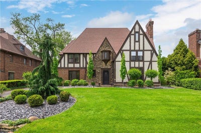 /international/us/3002-manchester-road-shaker-heights-oh-110108336667/