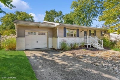 /international/us/1111-shore-drive-new-buffalo-mi-110099134255/
