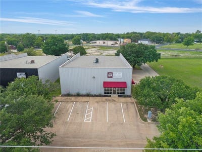 /international/us/1134-finfeather-road-bryan-tx-110107984421/