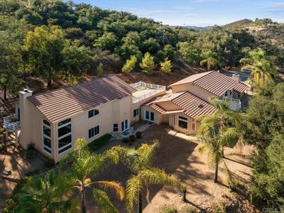 /international/us/13413-mirar-de-valle-valley-center-ca-110095021665/