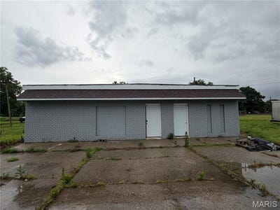/international/us/430-n-3rd-street-lilbourn-mo-110108448893/