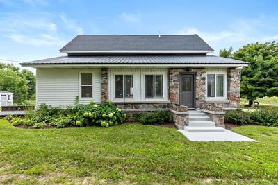 /international/us/13607-6-mile-road-stanwood-mi-110101461291/
