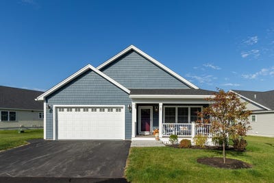/international/us/27-mulberry-lane-epping-nh-110106147386/