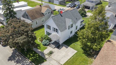 /international/us/142-n-main-street-kimberly-wi-110108474792/