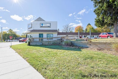 /international/us/4000-remembrance-road-nw-grand-rapids-mi-110103127658/