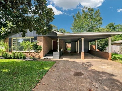 /international/us/3419-raguet-street-nacogdoches-tx-110110337318/