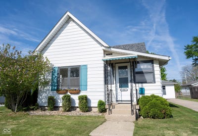 /international/us/306-s-east-street-pendleton-in-110107481858/