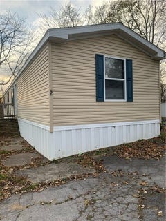 /international/us/2-forest-edge-drive-batavia-ny-110098760285/