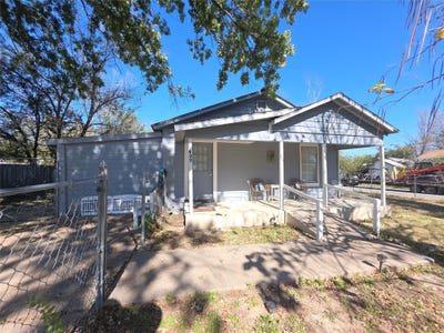 /international/us/409-e-houston-street-mexia-tx-110106791561/