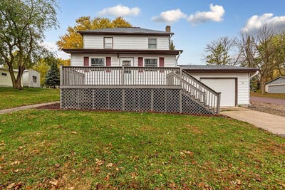 /international/us/303-3rd-street-n-ellendale-mn-110103358448/