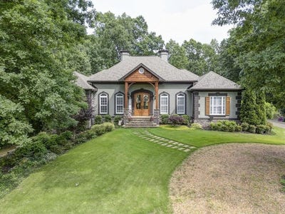 /international/us/416-spring-place-road-ne-white-ga-110100426772/