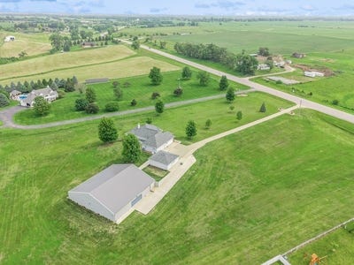 /international/us/18567-y-avenue-granger-ia-110100267203/