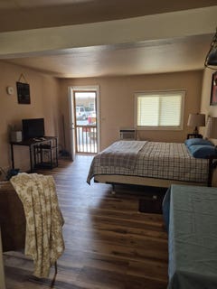 /international/us/755-s-canyon-boulevard-john-day-or-110106035082/