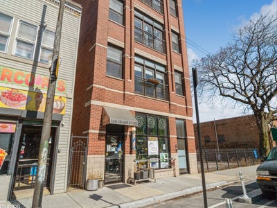 /international/us/2946-w-belmont-avenue-chicago-il-110120124002/