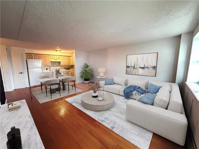/international/us/221-beach-80th-street-rockaway-beach-ny-110104541389/