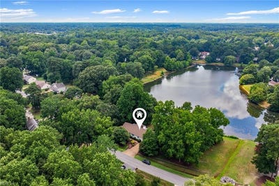 /international/us/306-lakeland-crescent-yorktown-va-110100978255/